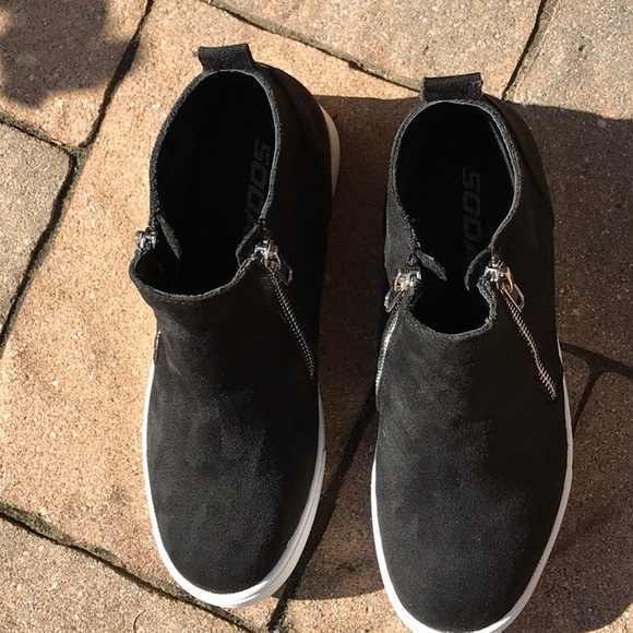 🌷 Black High Heel Wedge Sneakers /Zippers - Picture 5 of 8